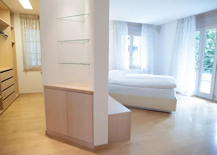 Orion - Garten Appartement *